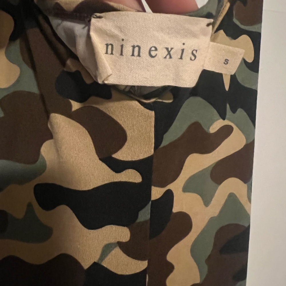Camo Women's Camouflage Wide-Leg Romper With Pockets. Sm - Picture 3 of 5